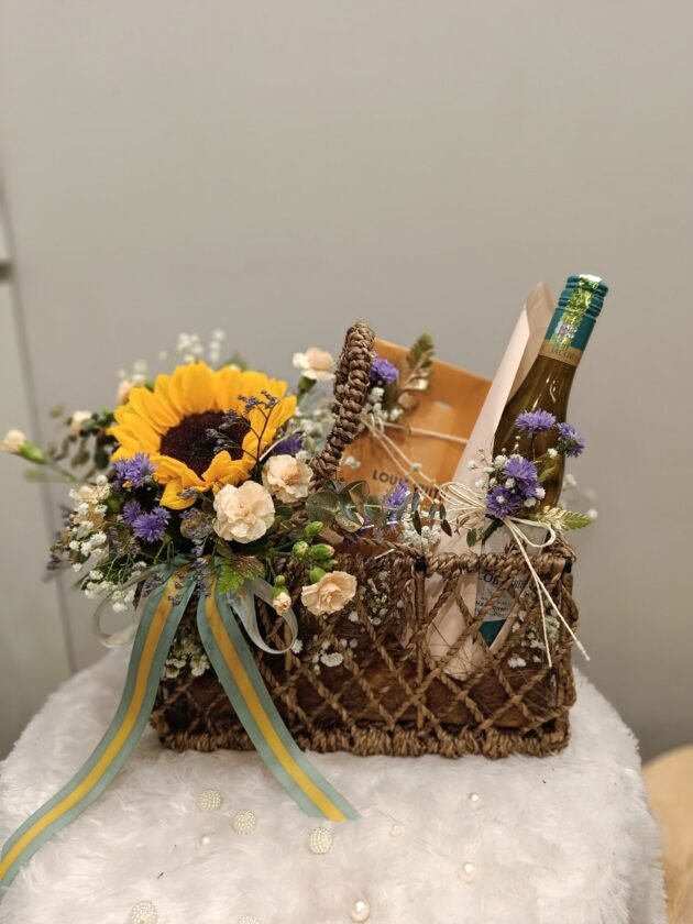 Arrange your Gifts With Sunshine Sonata