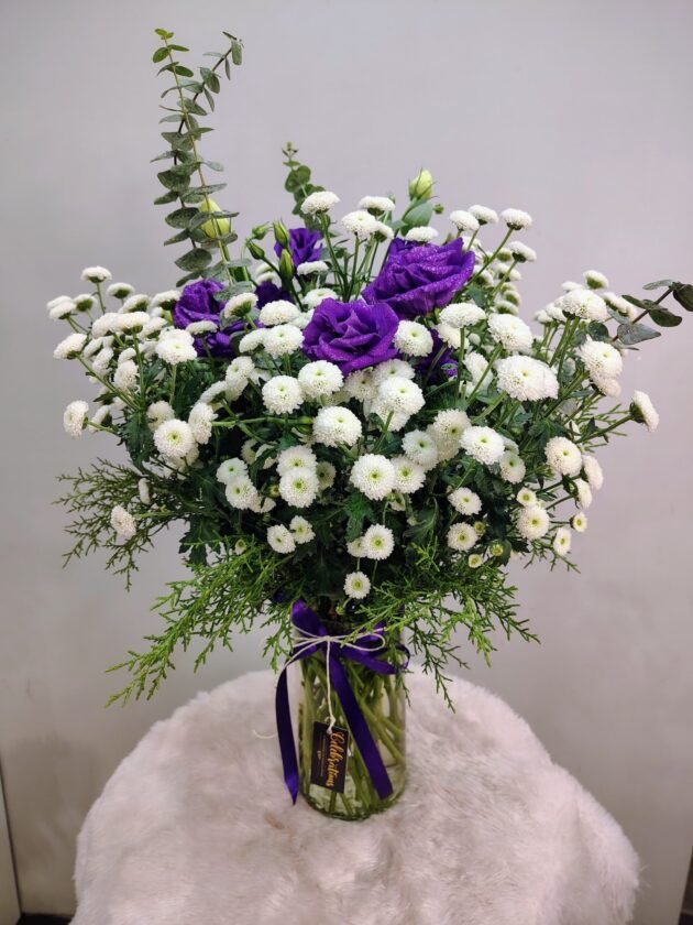 Premium Button Chrysanthemum with Eustoma
