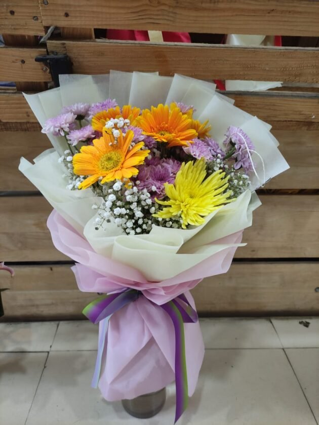Simple handtied Blooms