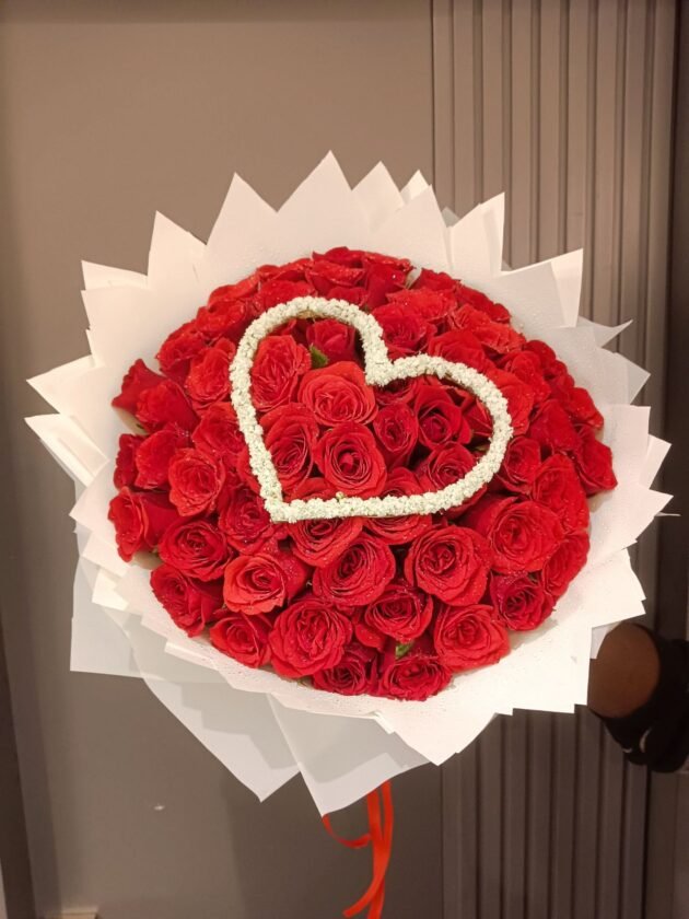 white heart with red rose giant hand bunch for your love