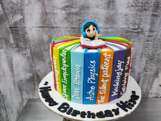 Books n study theme cake