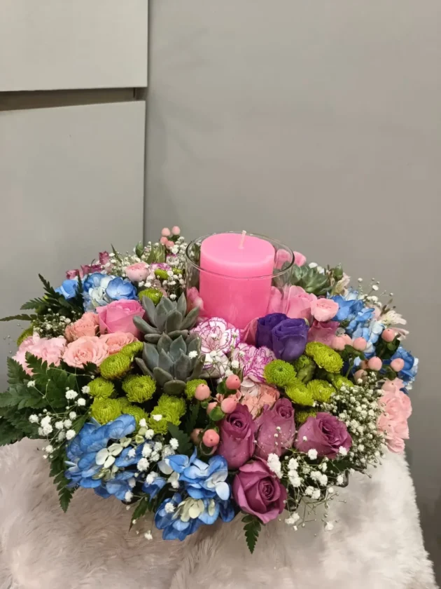Candle with floral beauty