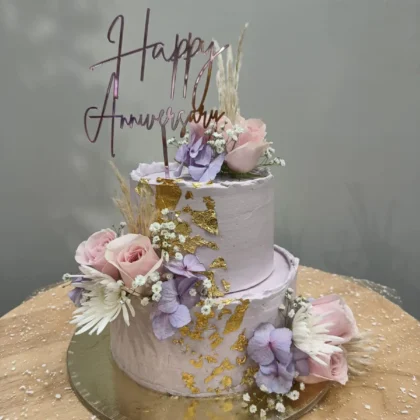 Fresh flowers anniversary cake