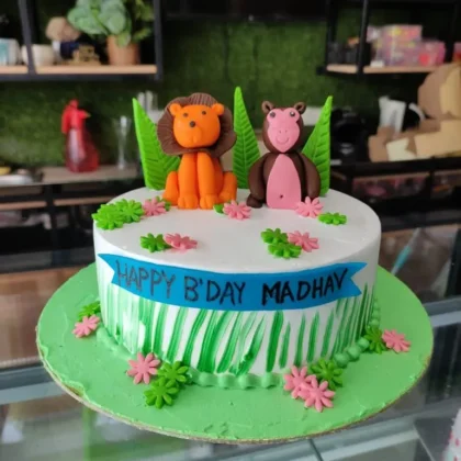 Jungle theme cake