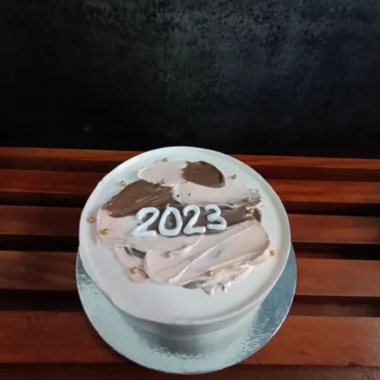 Peachy new year cake