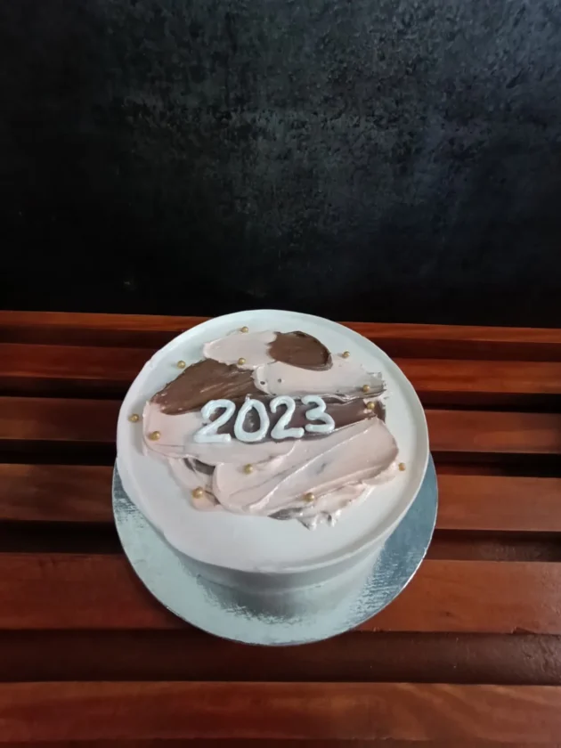 Peachy new year cake