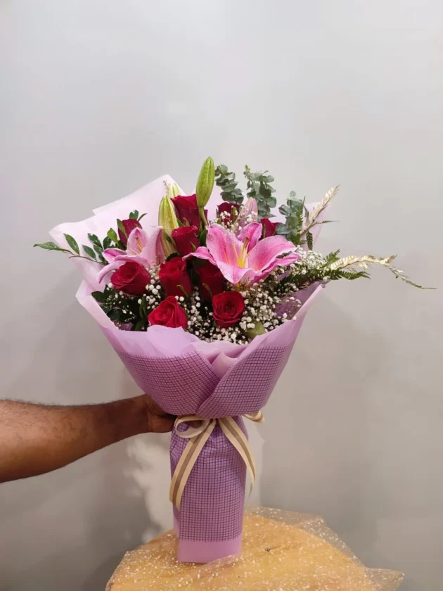 red pink admirable hand tied bunch