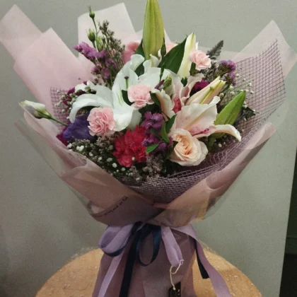white pink flowers handtied bunch