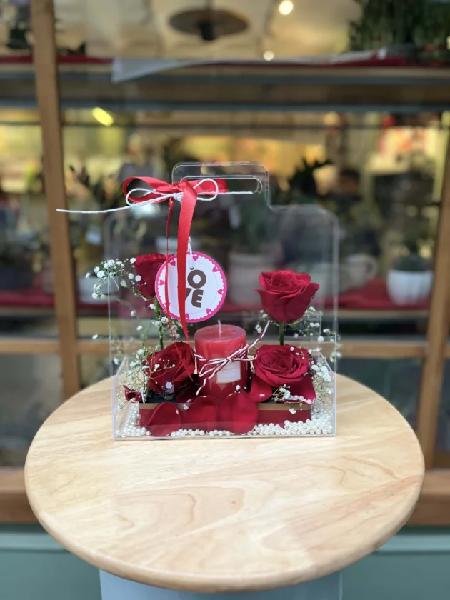 Love Red Rose Hamper - Image 3