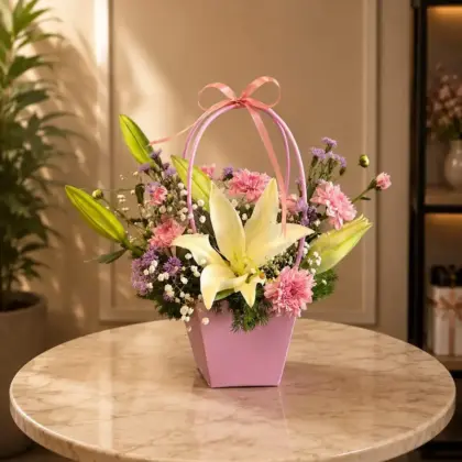 The Serenade Meadow Basket