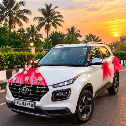 Scarlet Bloom Wedding Car Decor
